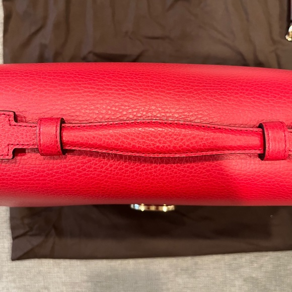 NEVER USED - GUCCI MEDIUM DOLLAR INTERLOCKING G SHOULDER BAG - Picture 9 of 16